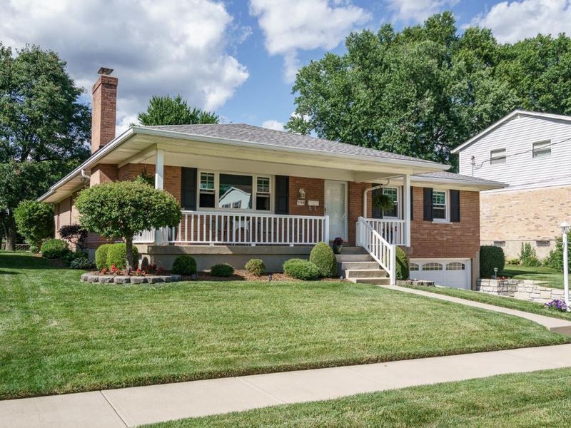 5508 Cleander Dr, Delhi Twp, OH 45238 Photo 2