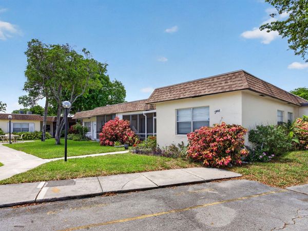 2004 SW Natura Boulevard, Unit D, Deerfield Beach, FL 33441