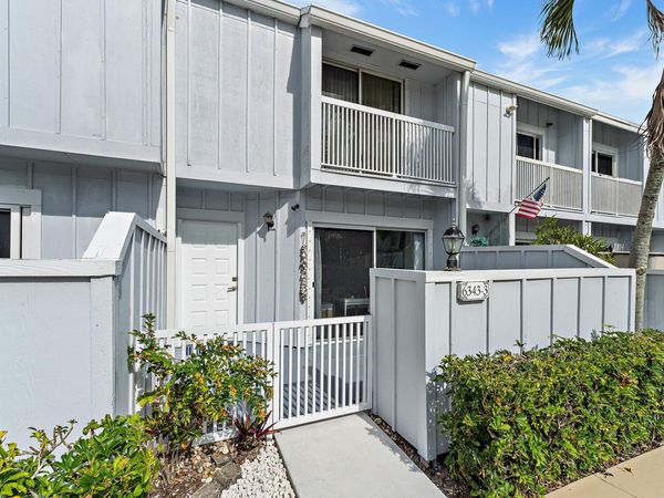 6343 Riverwalk Lane, Unit 3, Jupiter, FL 33458