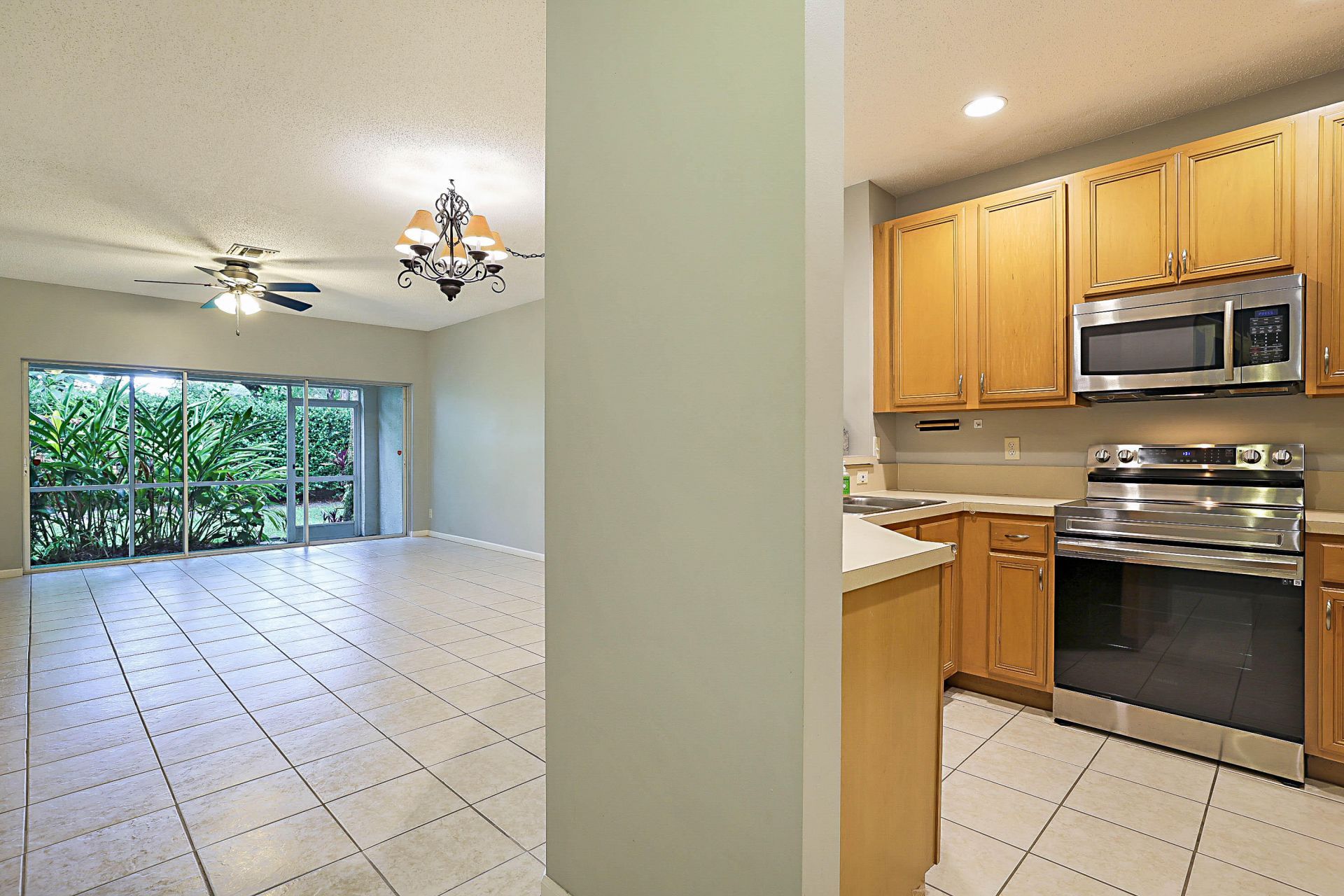 4827 Palmbrooke Circle, West Palm Beach, FL 33417 Photo