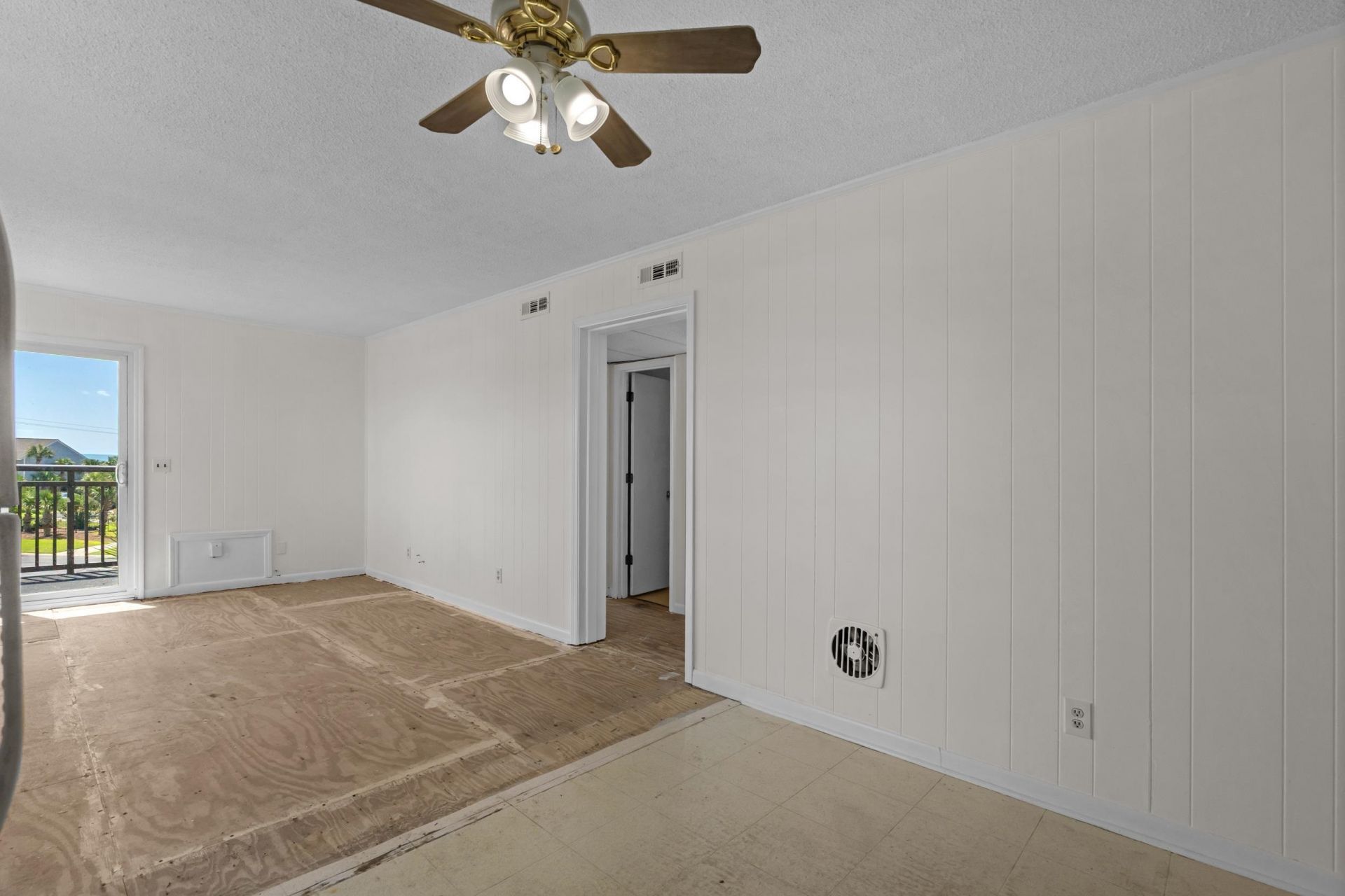 1582 S Waccamaw Dr.  Photo 12