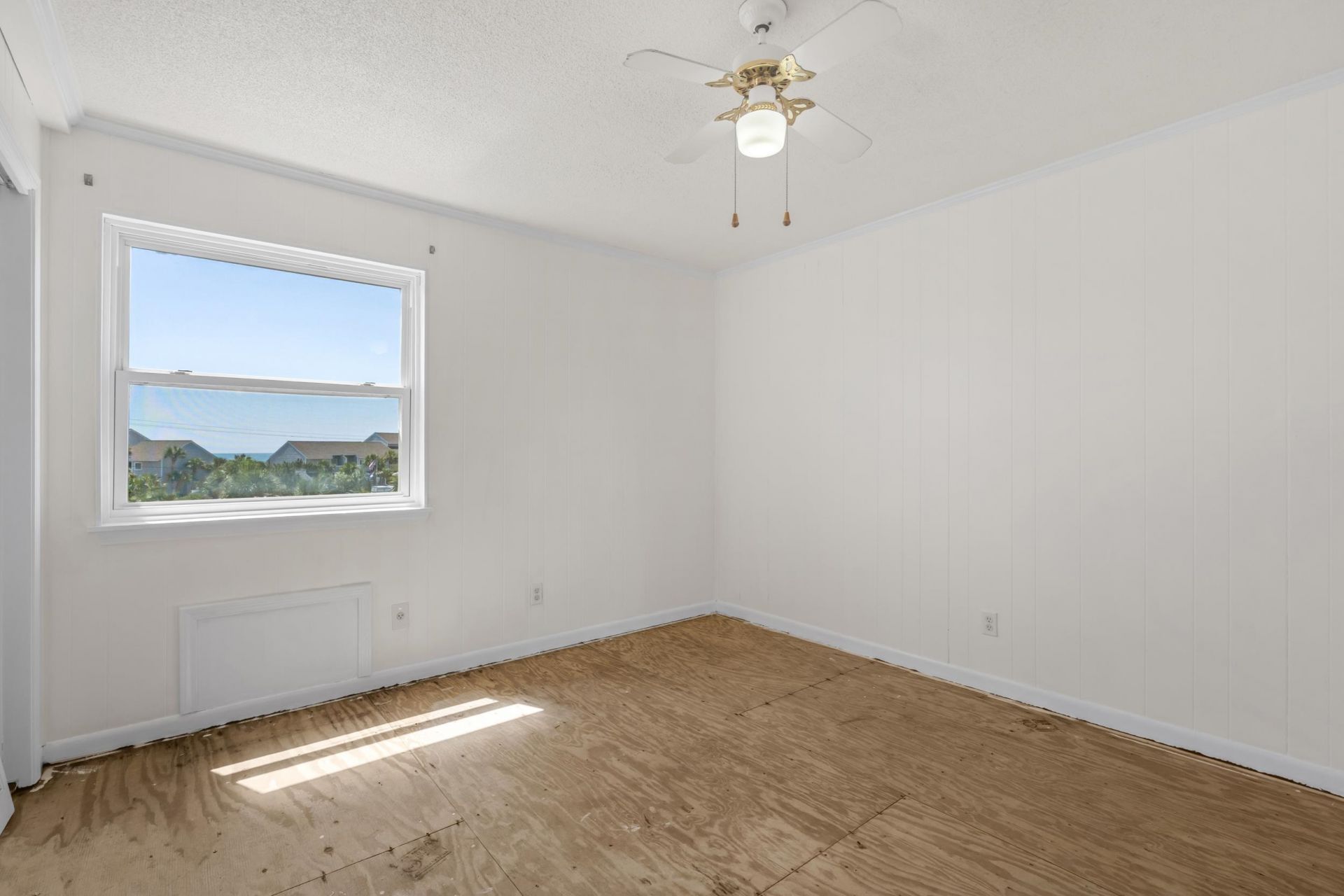 1582 S Waccamaw Dr.  Photo 14
