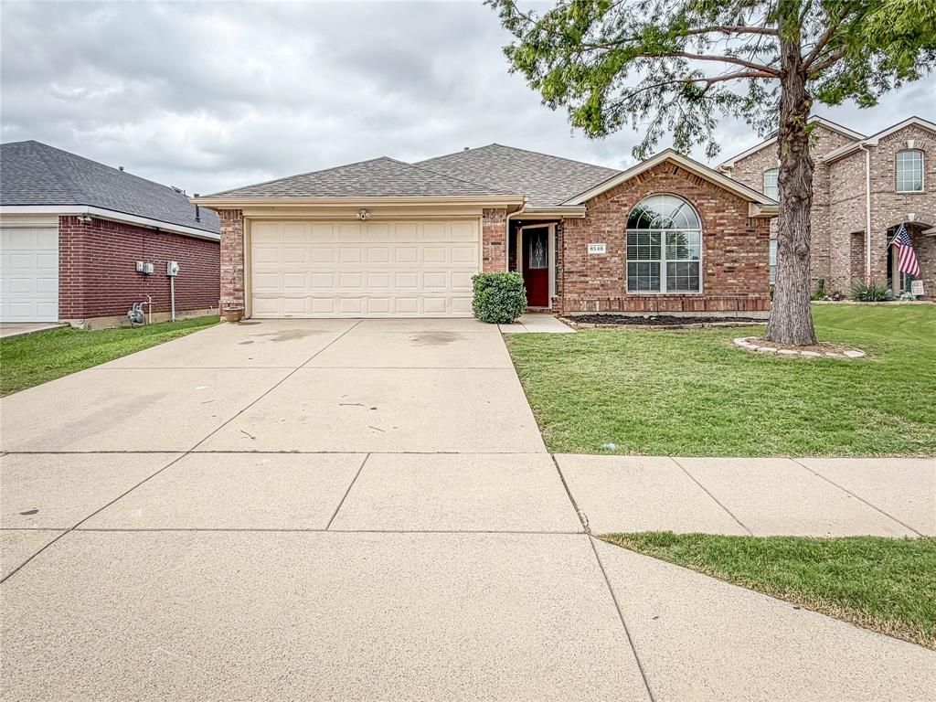 8540 Cactus Patch Way, Fort Worth, TX 76131 Main Photo