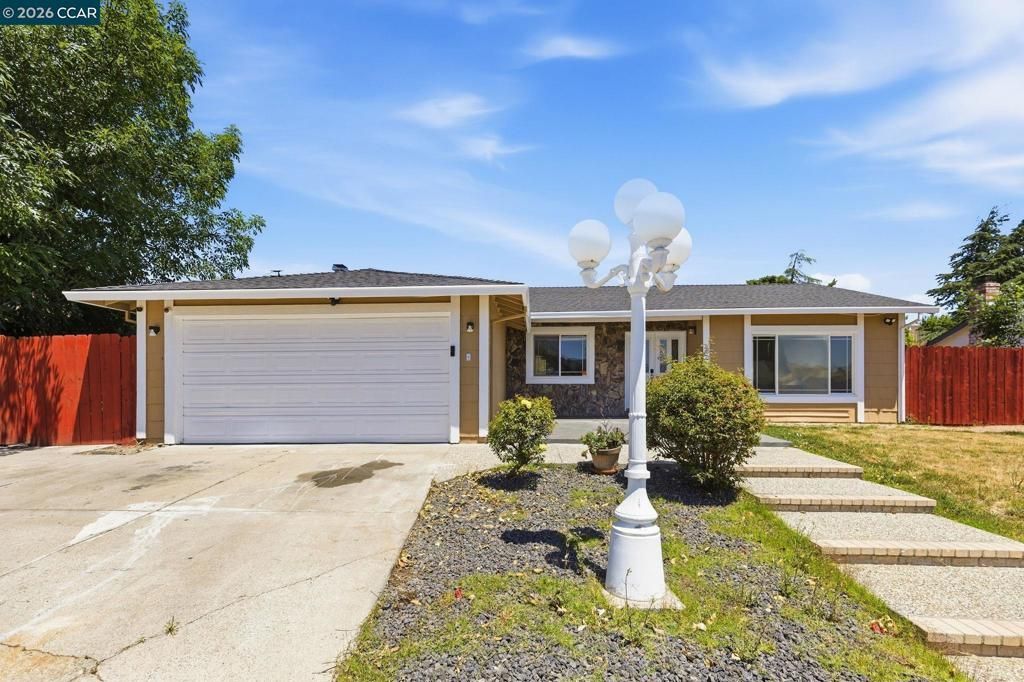 20 Buena Vis, Pittsburg, CA 94565 Main Photo