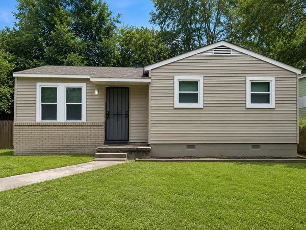 4530 BEACON HILL DR, Memphis, TN 38127
