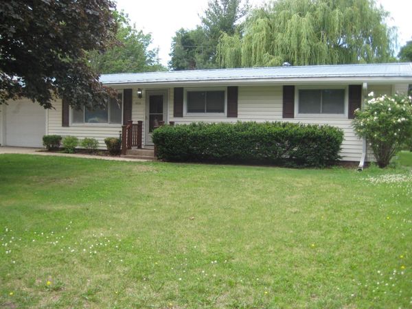 1111 S 5th Street, Prairie Du Chien, WI 53821