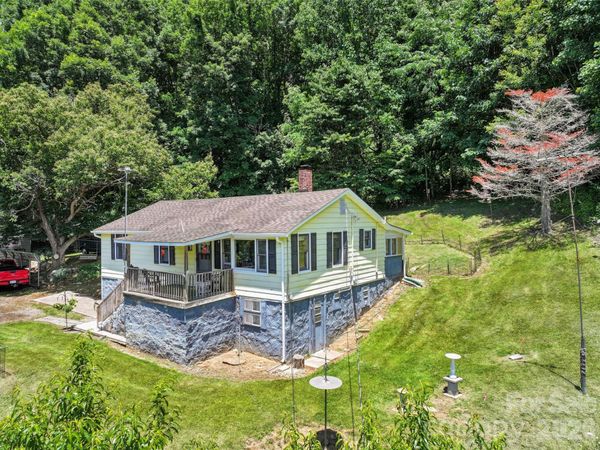 2426 Wesley Creek Road , Clyde, NC 28721
