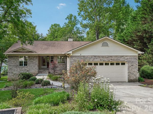 3 Wentworth Court, Etowah, NC 28729