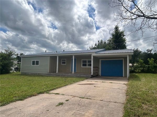 105 SW Nelson Park Road , Gravette, AR 72736