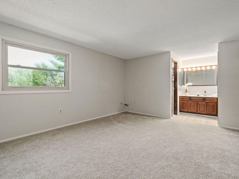 105 Kinder Place , Columbus, OH 43230 Photo 24