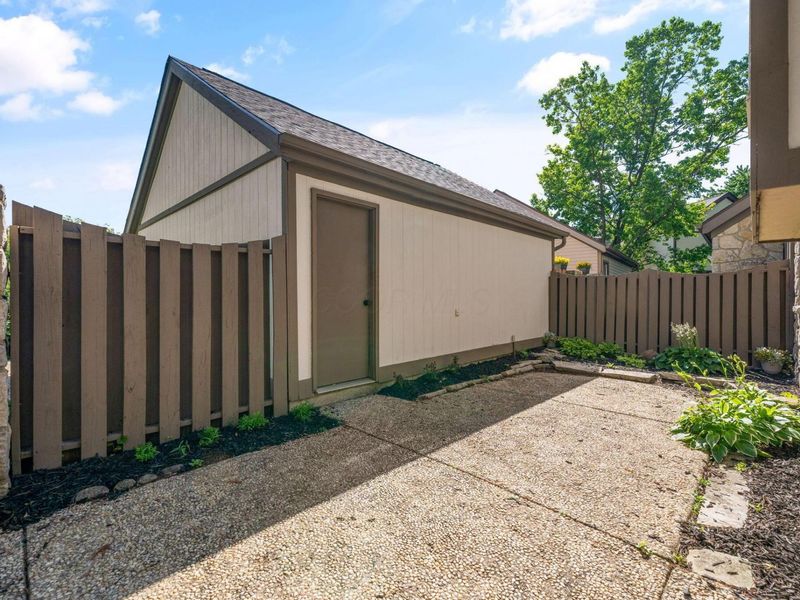 105 Kinder Place , Columbus, OH 43230 Photo 4