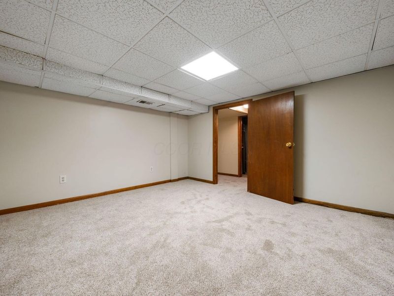 105 Kinder Place , Columbus, OH 43230 Photo 40