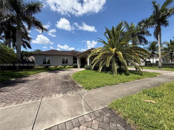 16940 SW 296th St , Homestead, FL 33030