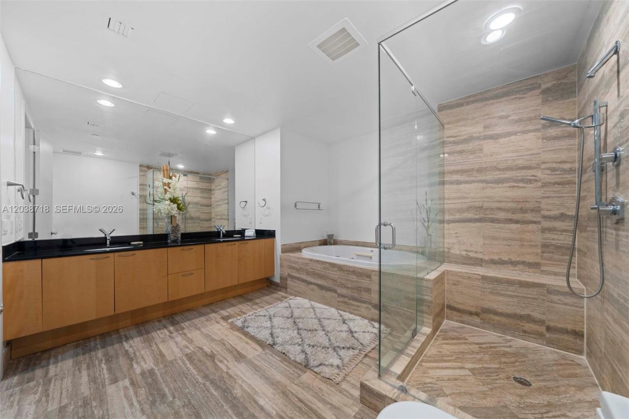 15901 Collins Ave, Unit 1502, Sunny Isles Beach, FL 33160 Photo