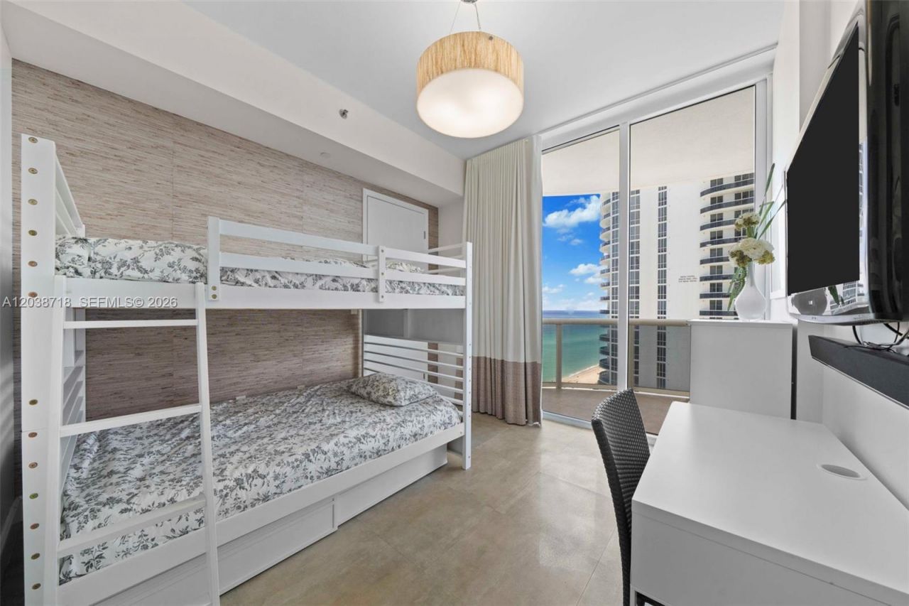 15901 Collins Ave, Unit 1502, Sunny Isles Beach, FL 33160 Photo
