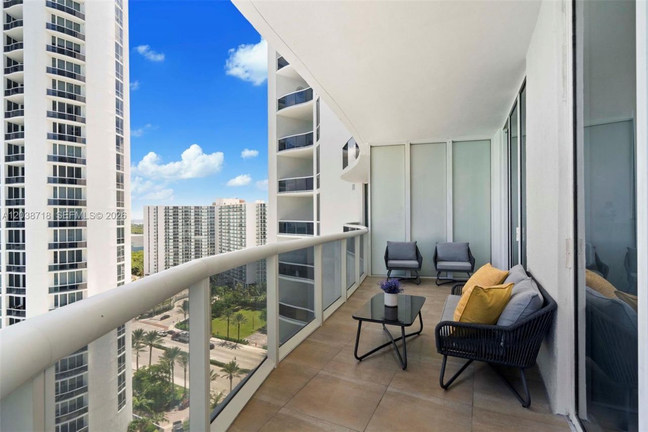 15901 Collins Ave, Unit 1502, Sunny Isles Beach, FL 33160 Photo