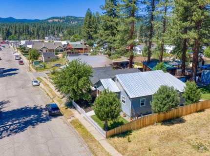 421 Nevada Street, Portola, CA 96122 Photo