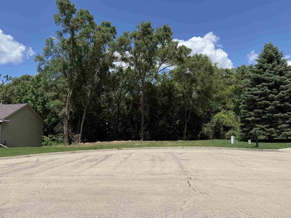 6642 Wellingham Circle, ROCKFORD, IL 61108