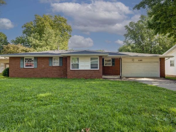 1105 E Edgewood Street , Springfield, MO 65807