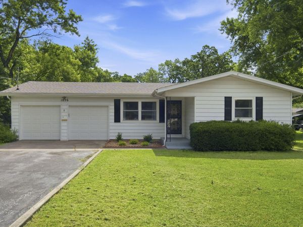 1026 S Bruce Avenue , Springfield, MO 65804