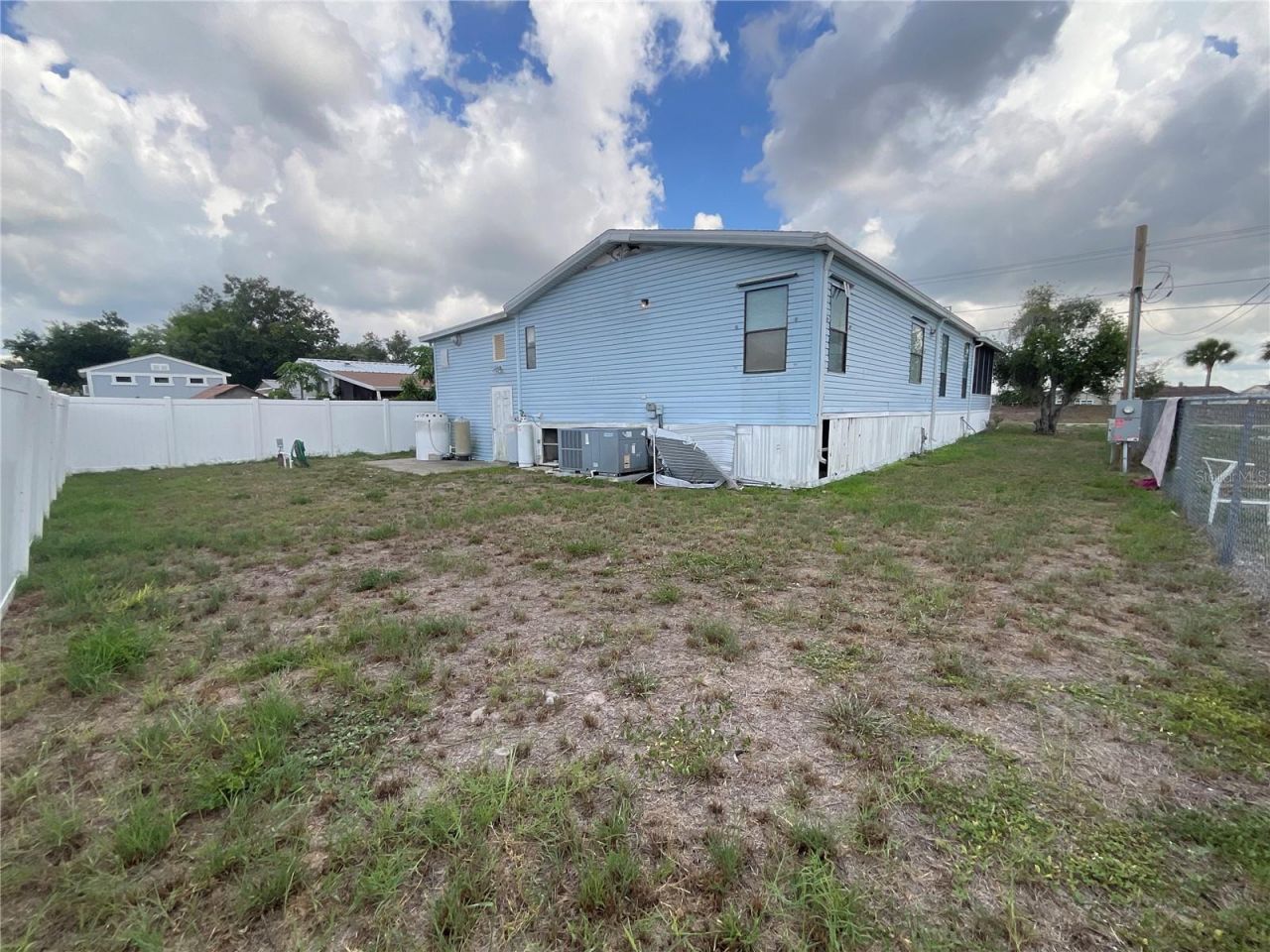 2607 Universal Drive, Ruskin, FL 33570 Photo