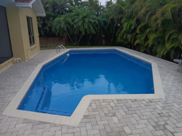 562 JOHNS PASS AVENUE , MADEIRA BEACH, FL 33708