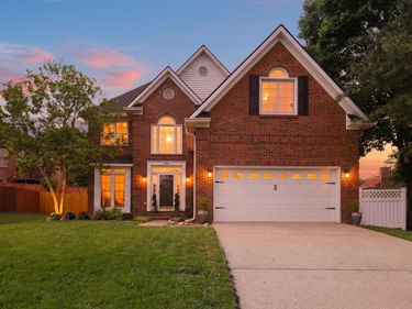 944 Rockbridge Road, Lexington, KY 40515