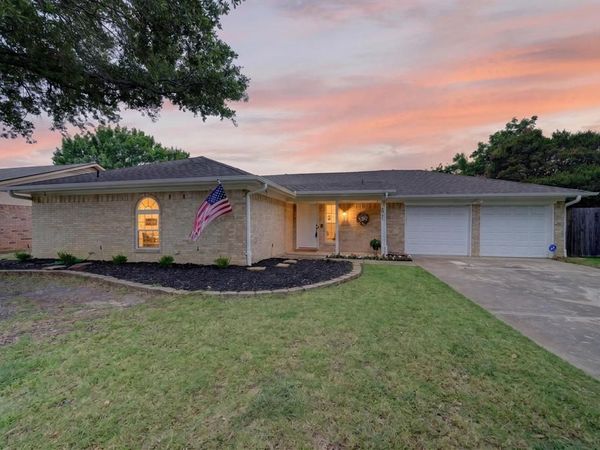 6521 Collard Court, North Richland Hills, TX 76182