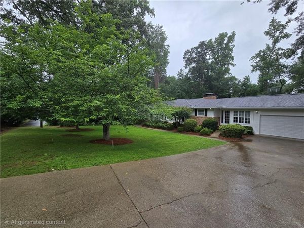 2637 Sunny Lane SE, Marietta, GA 30067