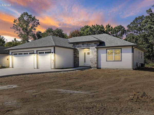 11533 8th Ave, Pleasant Prairie, WI 53158