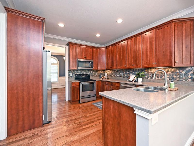 245 Hunter Woods Drive, Oxford, OH 45056 Photo 11