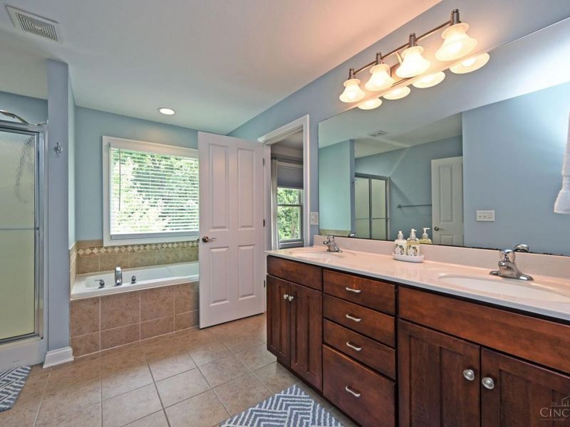 245 Hunter Woods Drive, Oxford, OH 45056 Photo 27