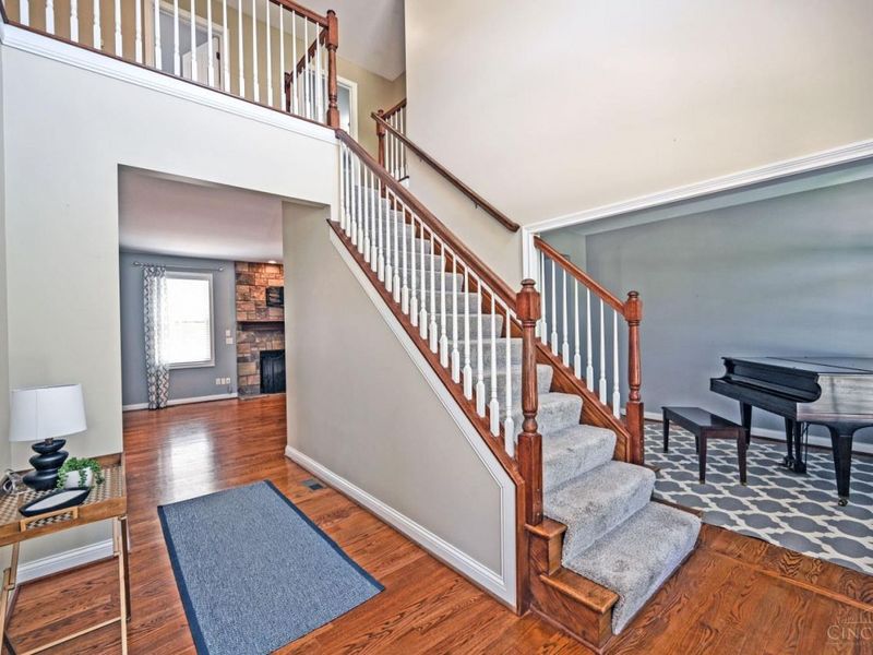 245 Hunter Woods Drive, Oxford, OH 45056 Photo 5