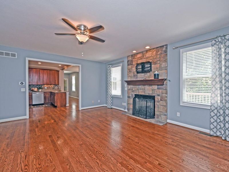 245 Hunter Woods Drive, Oxford, OH 45056 Photo 9