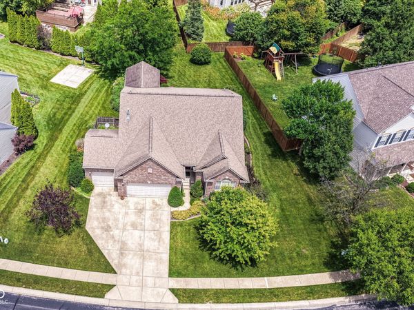 9908 Niagara Drive , Fishers, IN 46037