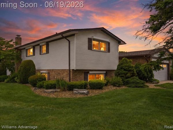 35729 Duke Drive, Sterling Heights, MI 48310