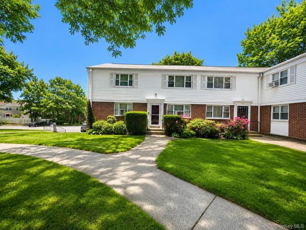 15-14 212 Street , Unit 215, Bayside, NY 11360