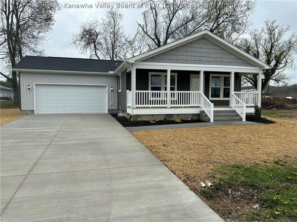 72 Milton Road, Point Pleasant, WV 25550
