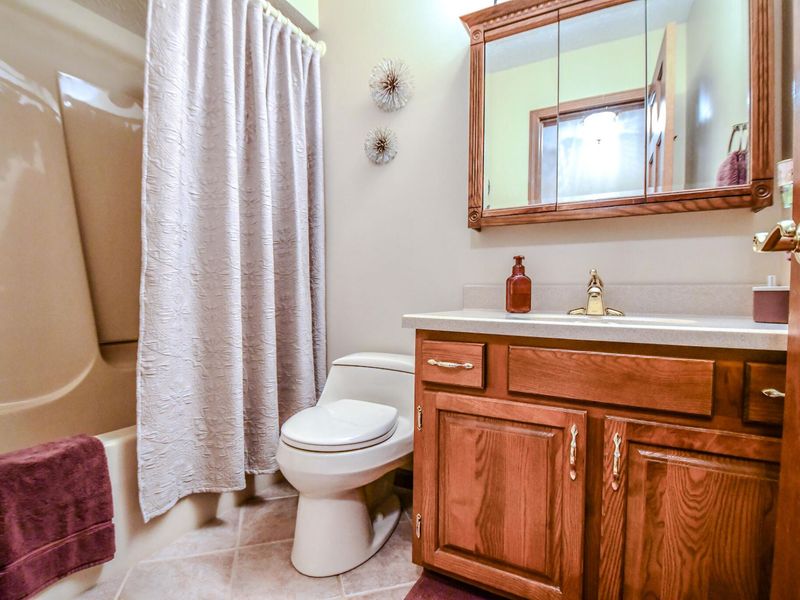1337 Maplecrest Drive, Troy, OH 45373 Photo 35