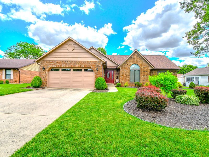 1337 Maplecrest Drive, Troy, OH 45373 Photo 6