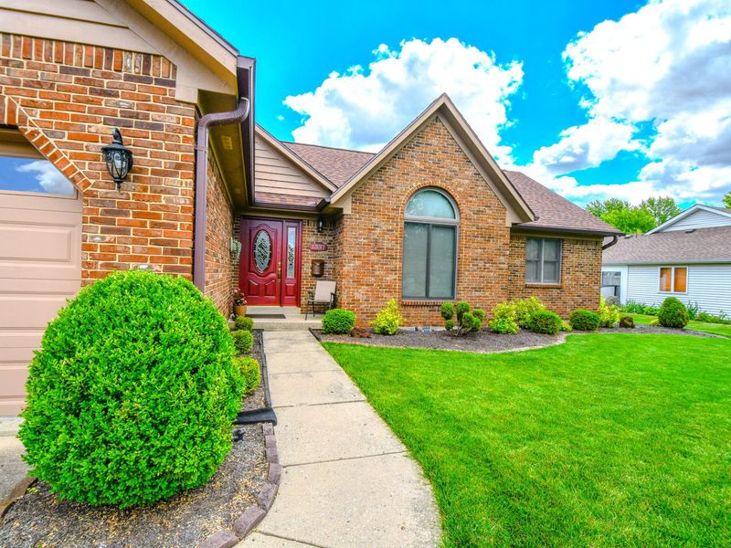 1337 Maplecrest Drive, Troy, OH 45373 Photo 8