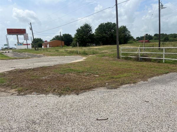 4116, 4118, 4124 N State Highway 46, Seguin, TX 78155