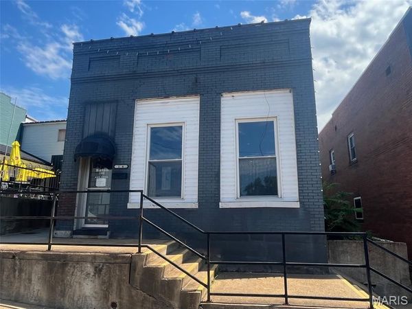 126 E High Street , Potosi, MO 63664