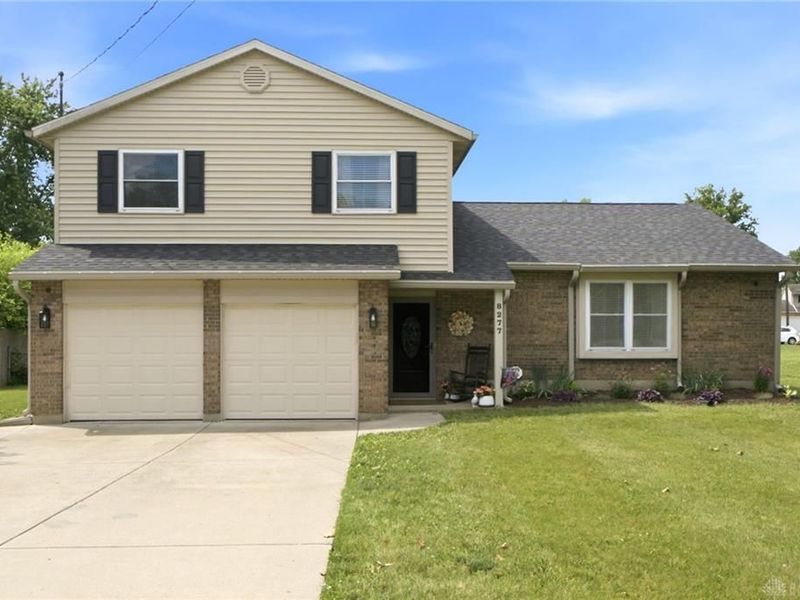 8277 Meadowlark Drive, Franklin, OH 45005 Photo 2