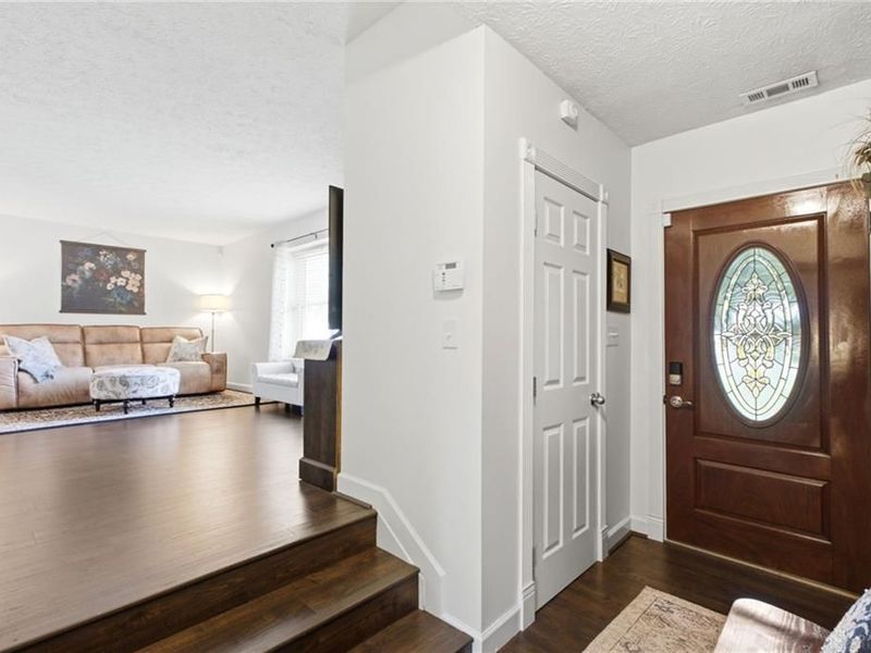 8277 Meadowlark Drive, Franklin, OH 45005 Photo 5