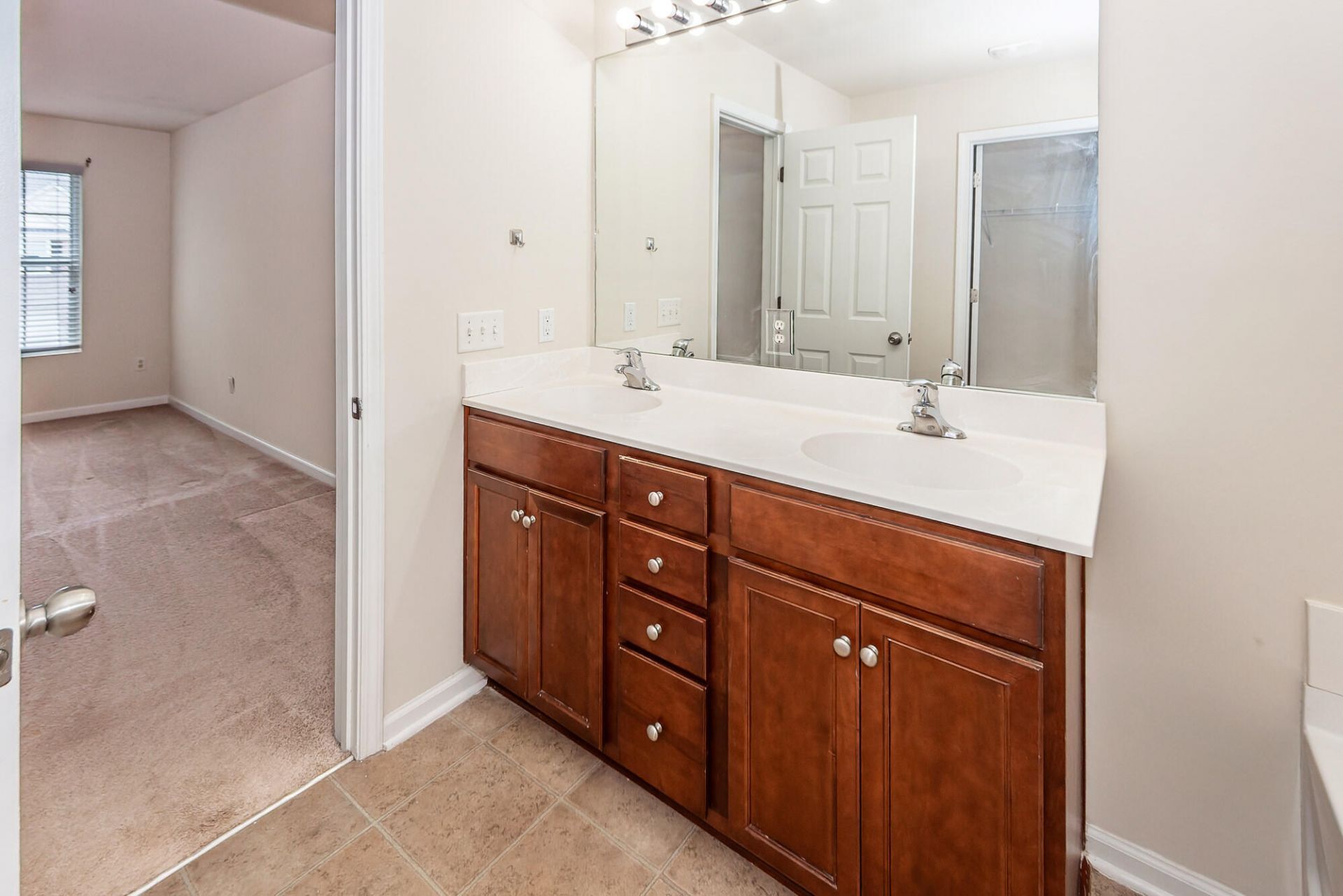 1629 Cristalino Circle Photo 23