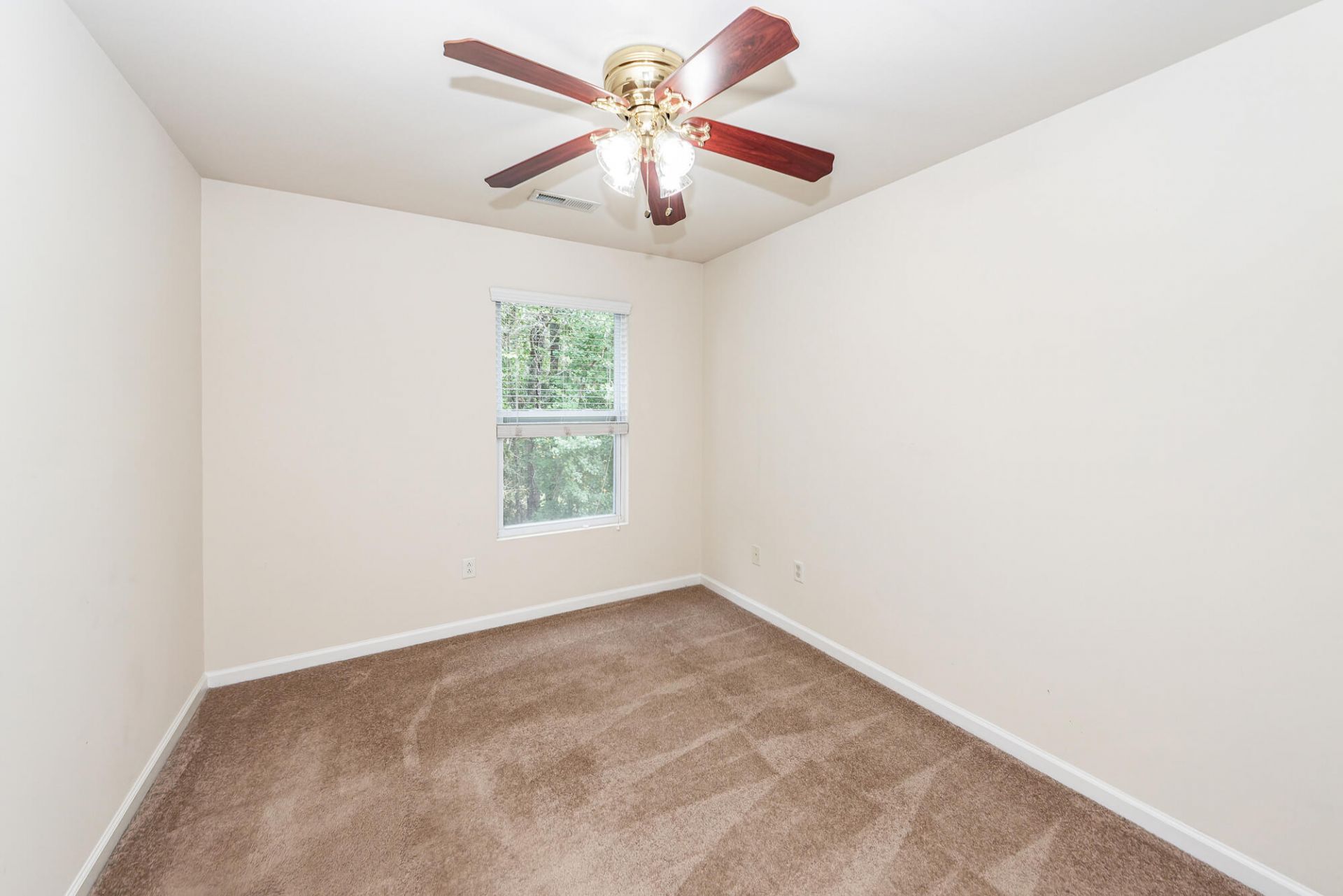 1629 Cristalino Circle Photo 25