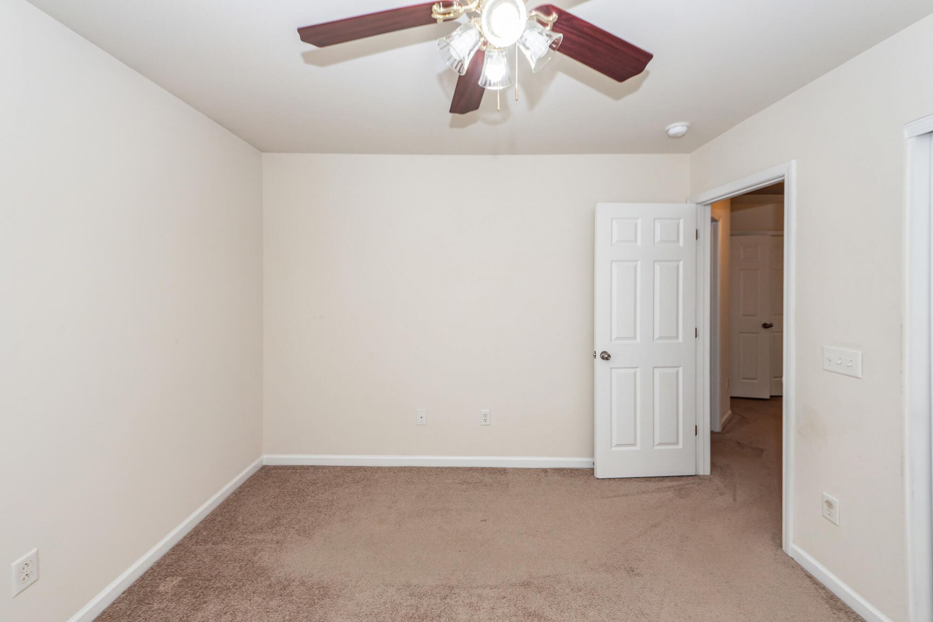 1629 Cristalino Circle Photo 30
