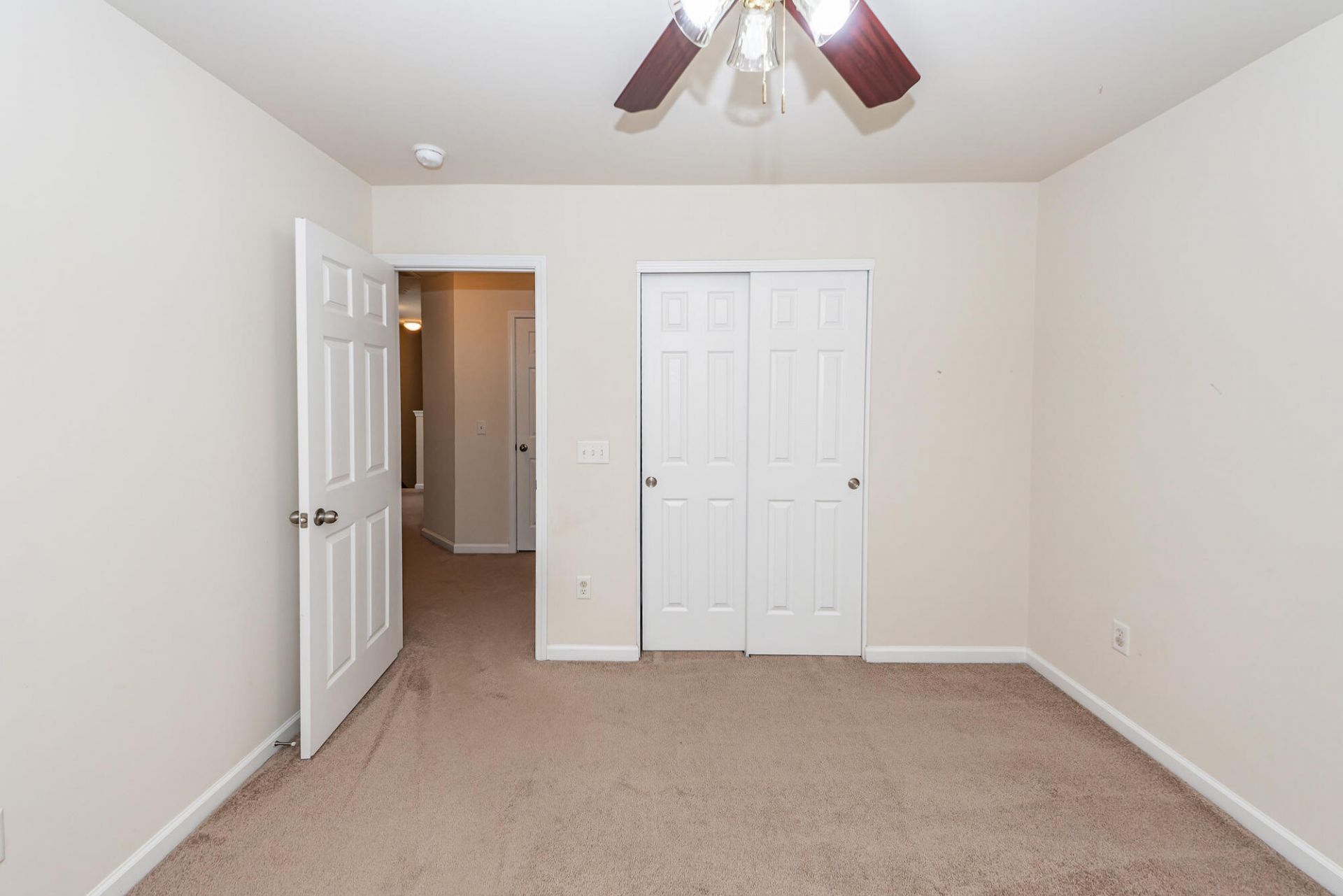 1629 Cristalino Circle Photo 31