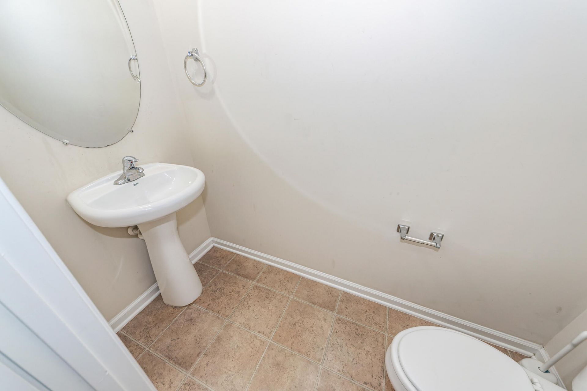 1629 Cristalino Circle Photo 5